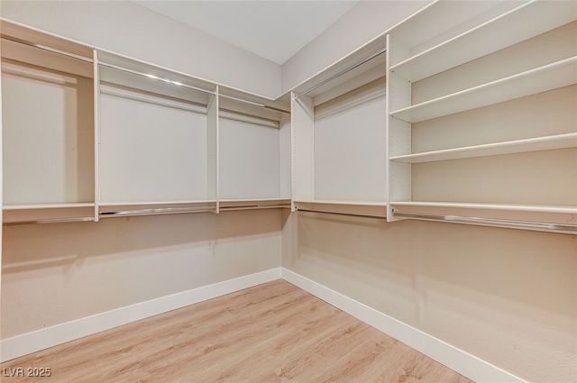 4437 Verdiccio Avenue, Las Vegas, NV 89141