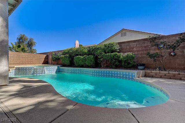 4437 Verdiccio Avenue, Las Vegas, NV 89141