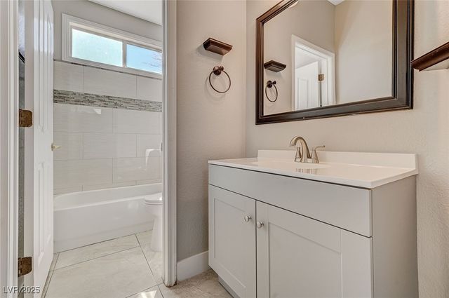 4437 Verdiccio Avenue, Las Vegas, NV 89141