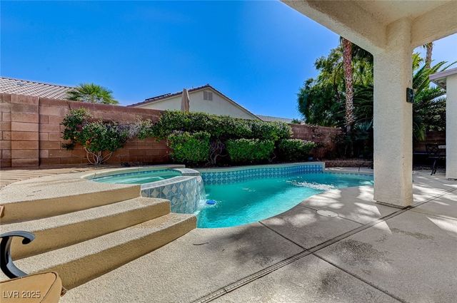 4437 Verdiccio Avenue, Las Vegas, NV 89141