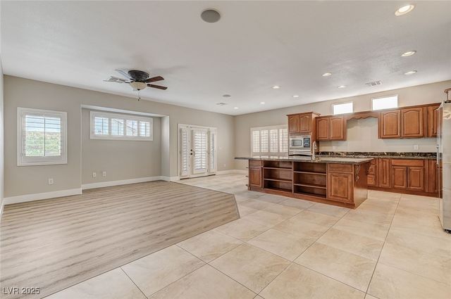 4437 Verdiccio Avenue, Las Vegas, NV 89141