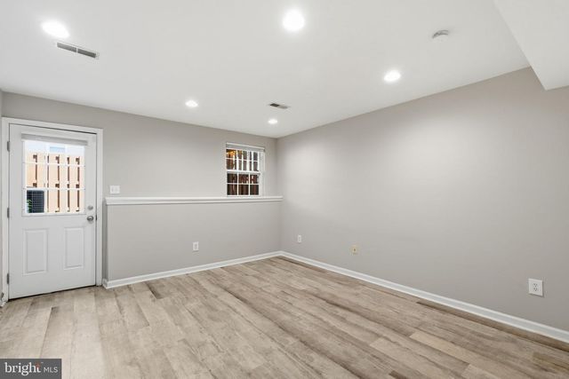 6374 MICHAEL ROBERT DR, Springfield, VA 22150