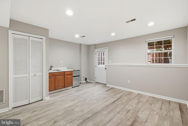 6374 MICHAEL ROBERT DR, Springfield, VA 22150