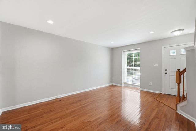 6374 MICHAEL ROBERT DR, Springfield, VA 22150