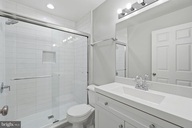 6374 MICHAEL ROBERT DR, Springfield, VA 22150