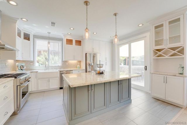 548 Via Del Caballo, San Marcos, CA 92078