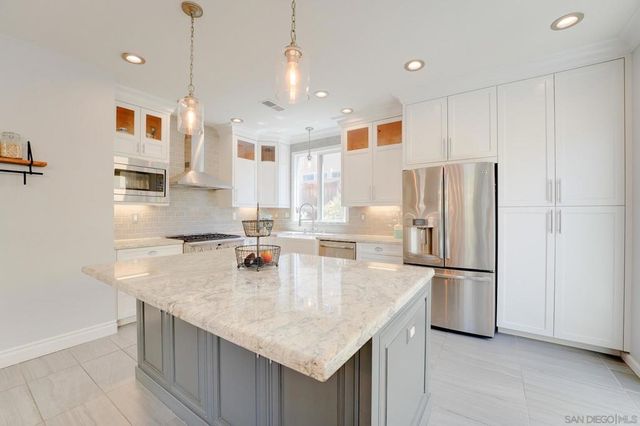 548 Via Del Caballo, San Marcos, CA 92078