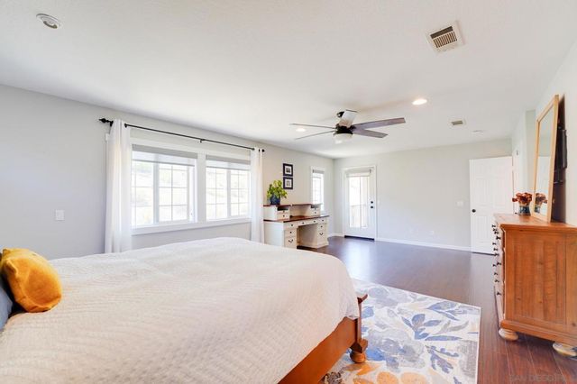 548 Via Del Caballo, San Marcos, CA 92078