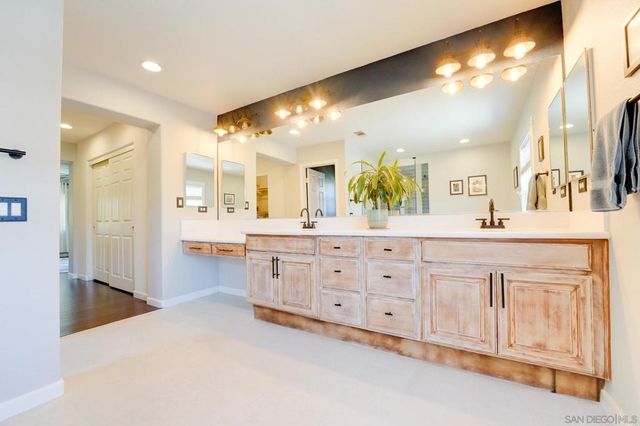 548 Via Del Caballo, San Marcos, CA 92078