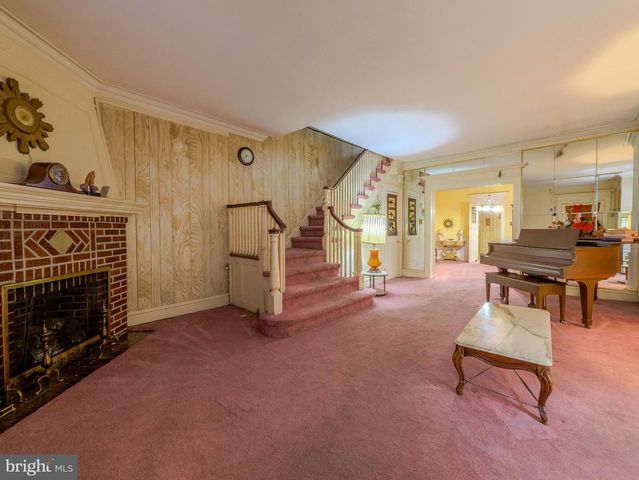 6202 ELLSWORTH ST, Philadelphia, PA 19143