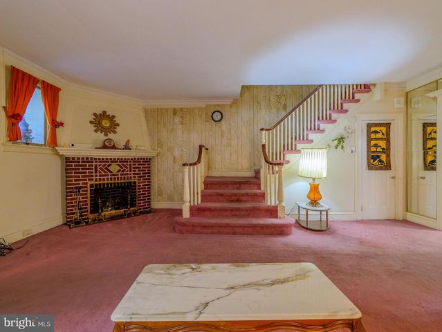 6202 ELLSWORTH ST, Philadelphia, PA 19143