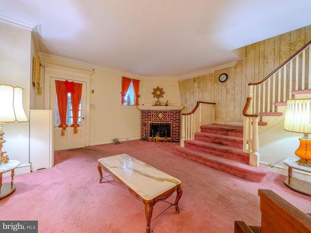 6202 ELLSWORTH ST, Philadelphia, PA 19143