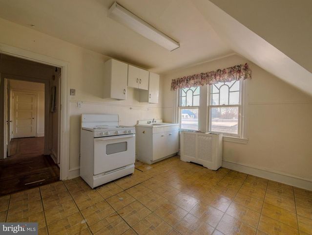 6202 ELLSWORTH ST, Philadelphia, PA 19143