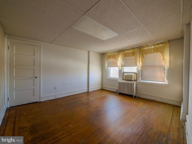 6202 ELLSWORTH ST, Philadelphia, PA 19143