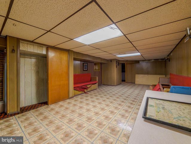 6202 ELLSWORTH ST, Philadelphia, PA 19143