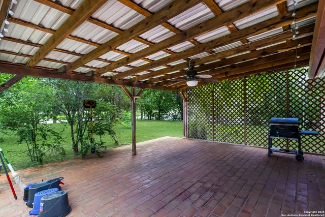 3667 VERSAILLES DR, San Antonio, TX 78219