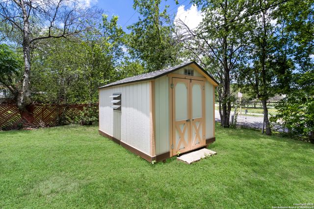 3667 VERSAILLES DR, San Antonio, TX 78219