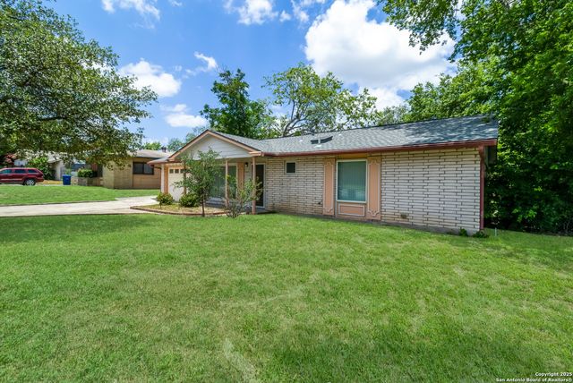 3667 VERSAILLES DR, San Antonio, TX 78219