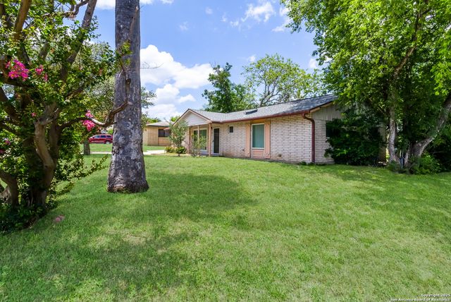 3667 VERSAILLES DR, San Antonio, TX 78219
