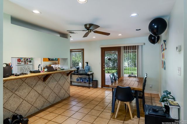 3667 VERSAILLES DR, San Antonio, TX 78219