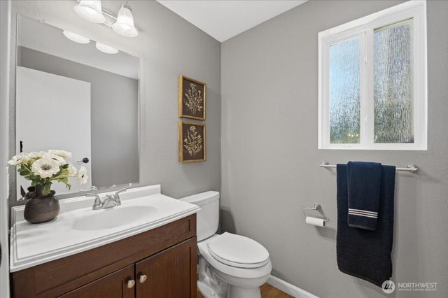 6220 145th Street NE, Redmond, WA 98052