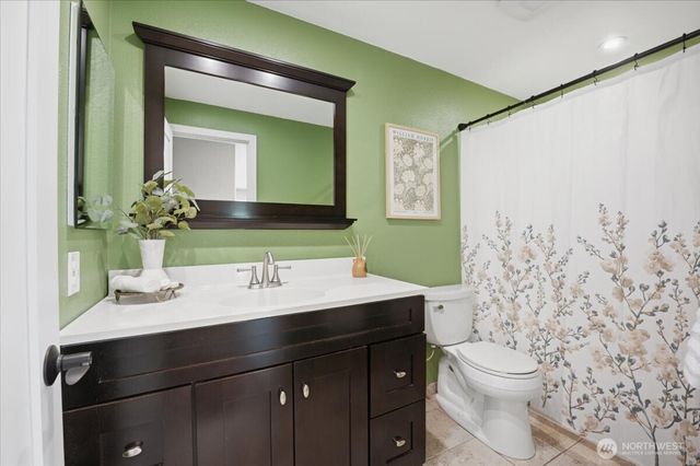 6220 145th Street NE, Redmond, WA 98052
