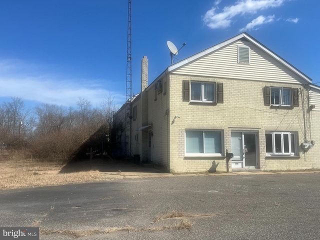 1111 S 2ND ST, Millville, NJ 08332