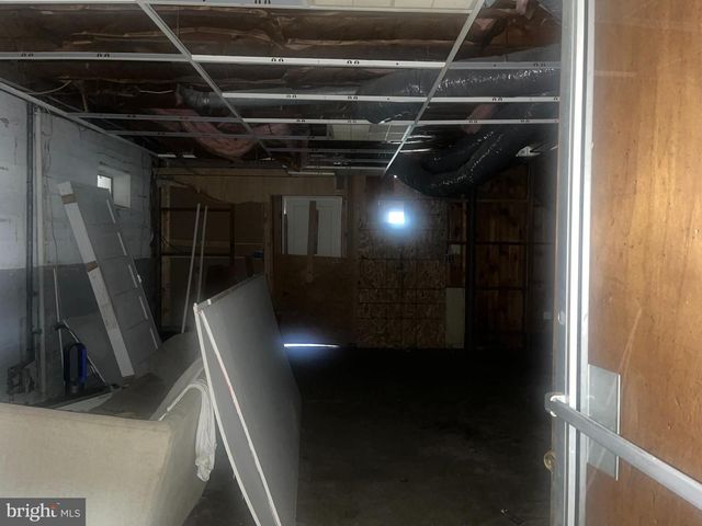 1111 S 2ND ST, Millville, NJ 08332