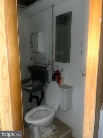 1111 S 2ND ST, Millville, NJ 08332