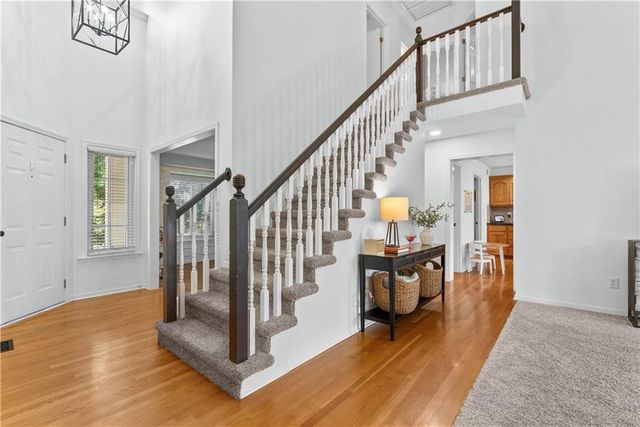 317 SW Bridlewood Court, Lee's Summit, MO 64081