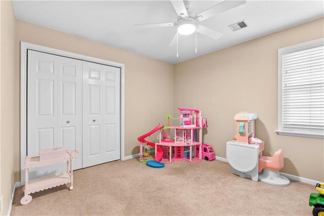 317 SW Bridlewood Court, Lee's Summit, MO 64081