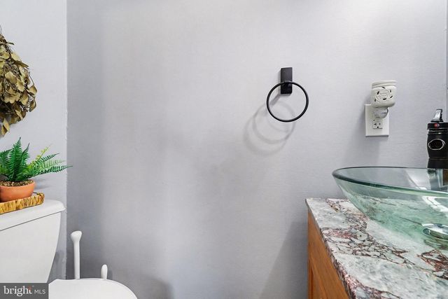 17 PICKFORD DR, Lancaster, PA 17603