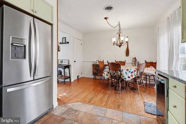 17 PICKFORD DR, Lancaster, PA 17603