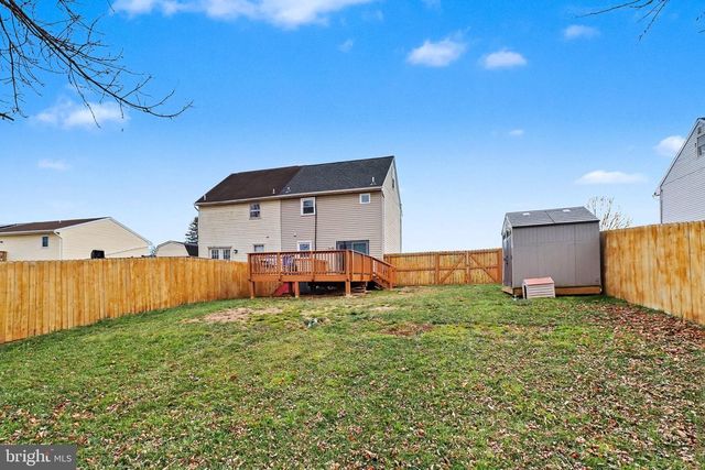 17 PICKFORD DR, Lancaster, PA 17603