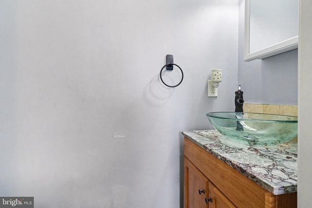 17 PICKFORD DR, Lancaster, PA 17603