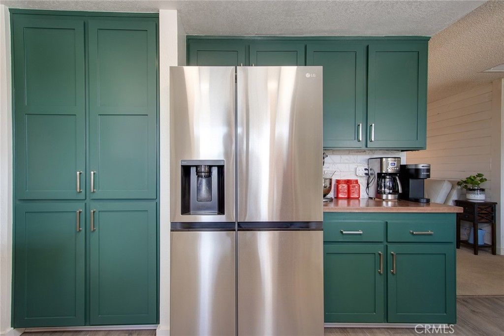 Image 13 of property listing at 62110 Crestview Drive, Joshua Tree, CA 92252