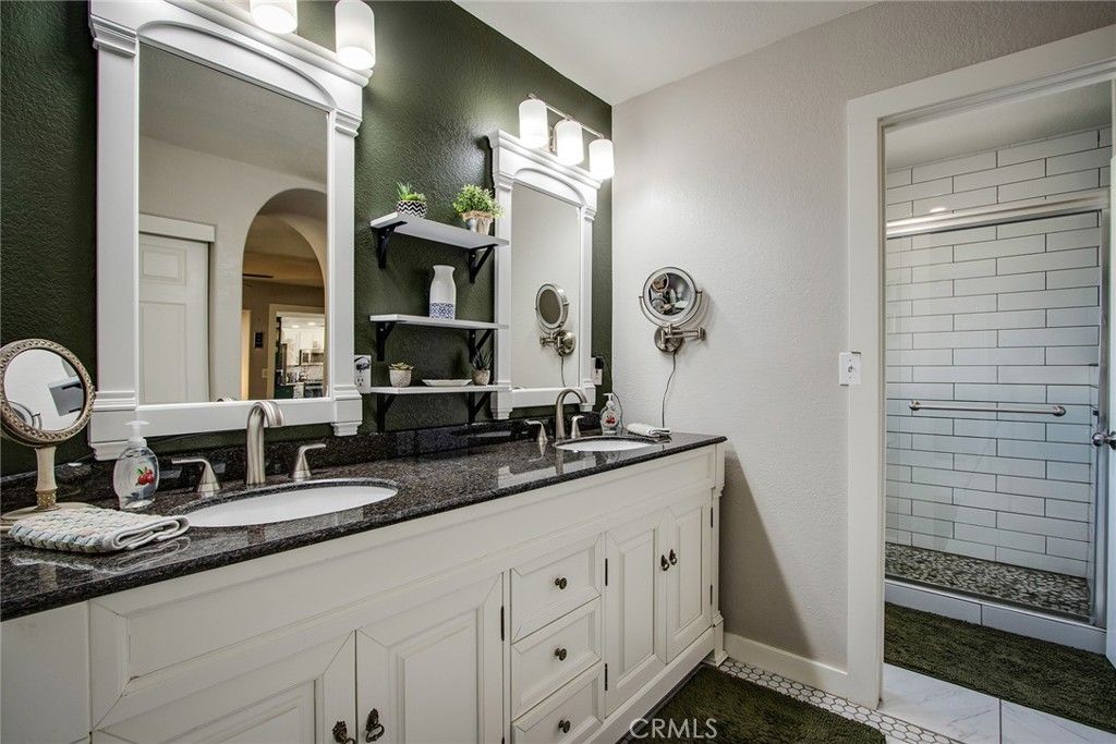 Image 20 of property listing at 62110 Crestview Drive, Joshua Tree, CA 92252