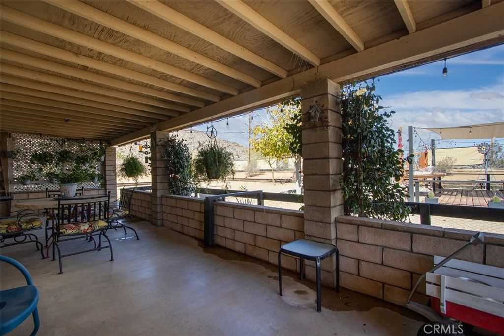 Image 26 of property listing at 62110 Crestview Drive, Joshua Tree, CA 92252