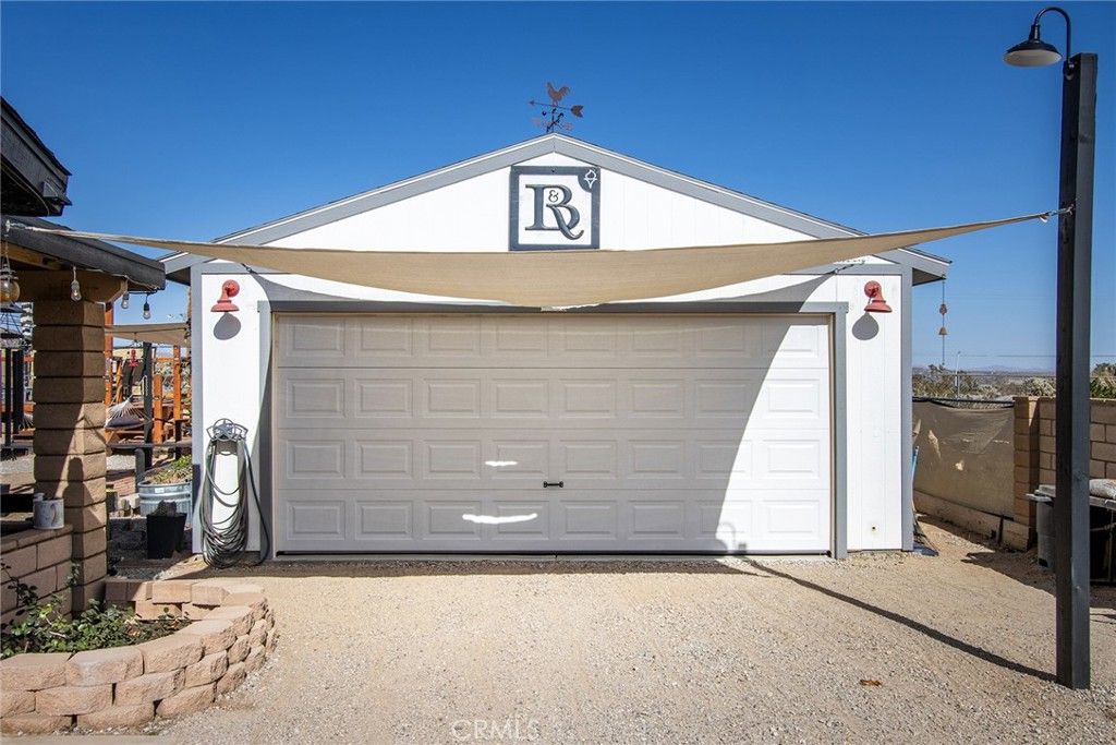 Image 42 of property listing at 62110 Crestview Drive, Joshua Tree, CA 92252