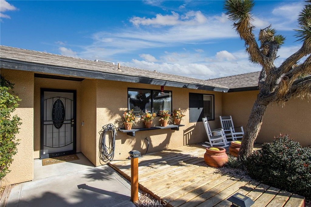 Image 5 of property listing at 62110 Crestview Drive, Joshua Tree, CA 92252