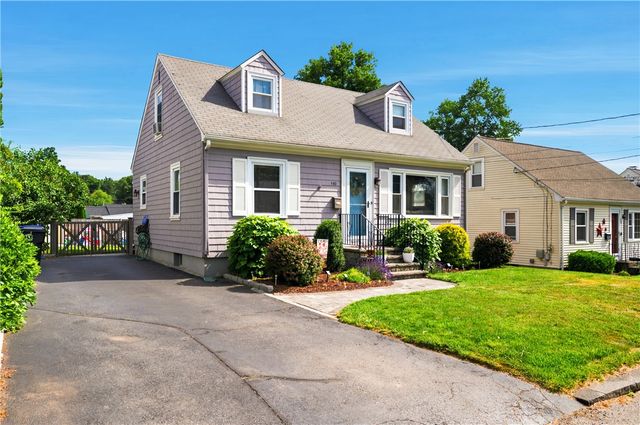 142 Mowry Avenue, Cumberland, RI 02864