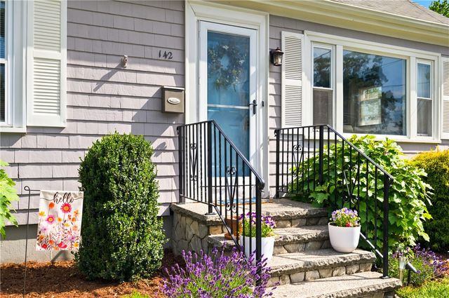 142 Mowry Avenue, Cumberland, RI 02864
