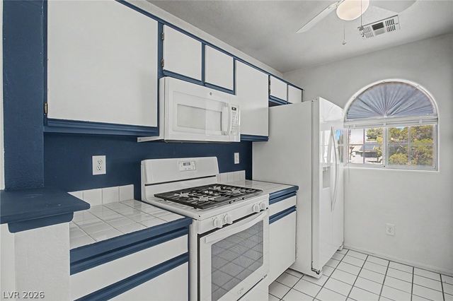 6800 Elm Creek Drive 202, Las Vegas, NV 89108