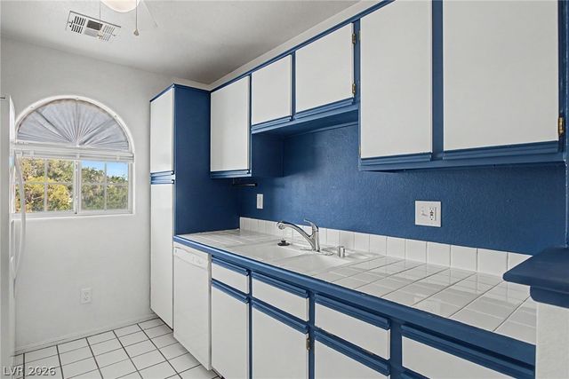 6800 Elm Creek Drive 202, Las Vegas, NV 89108