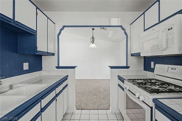 6800 Elm Creek Drive 202, Las Vegas, NV 89108