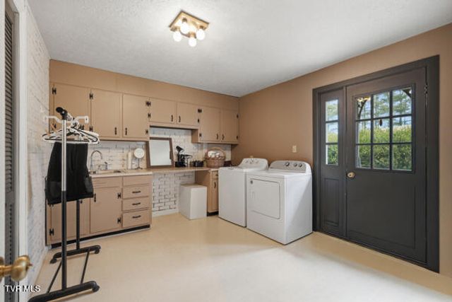 949 Jefferson Drive, Wise, VA 24293