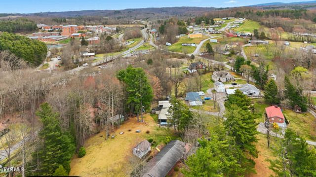 949 Jefferson Drive, Wise, VA 24293