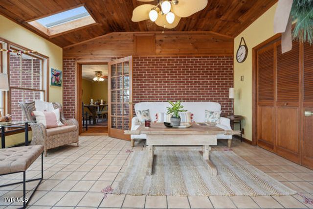 949 Jefferson Drive, Wise, VA 24293