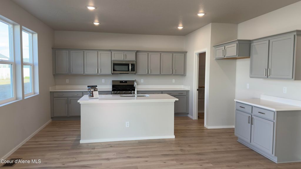 2653 N Andromeda St, Post Falls, ID 83854 photo 2