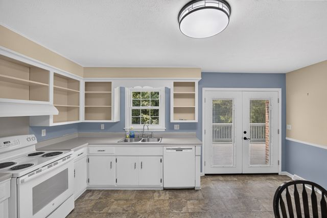 1716 Brookdale Ave, Cookeville, TN 38506